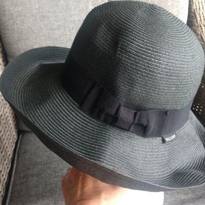 Black Wallaroo Women's Sun Hat